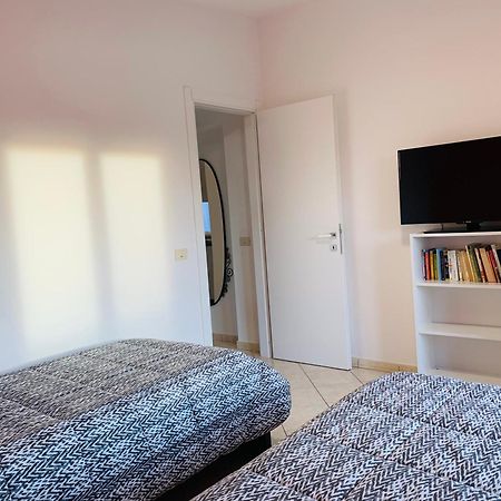 Apartmán The House Fiera Di Roma Aeroporto Fiumicino Ponte Galeria Exteriér fotografie