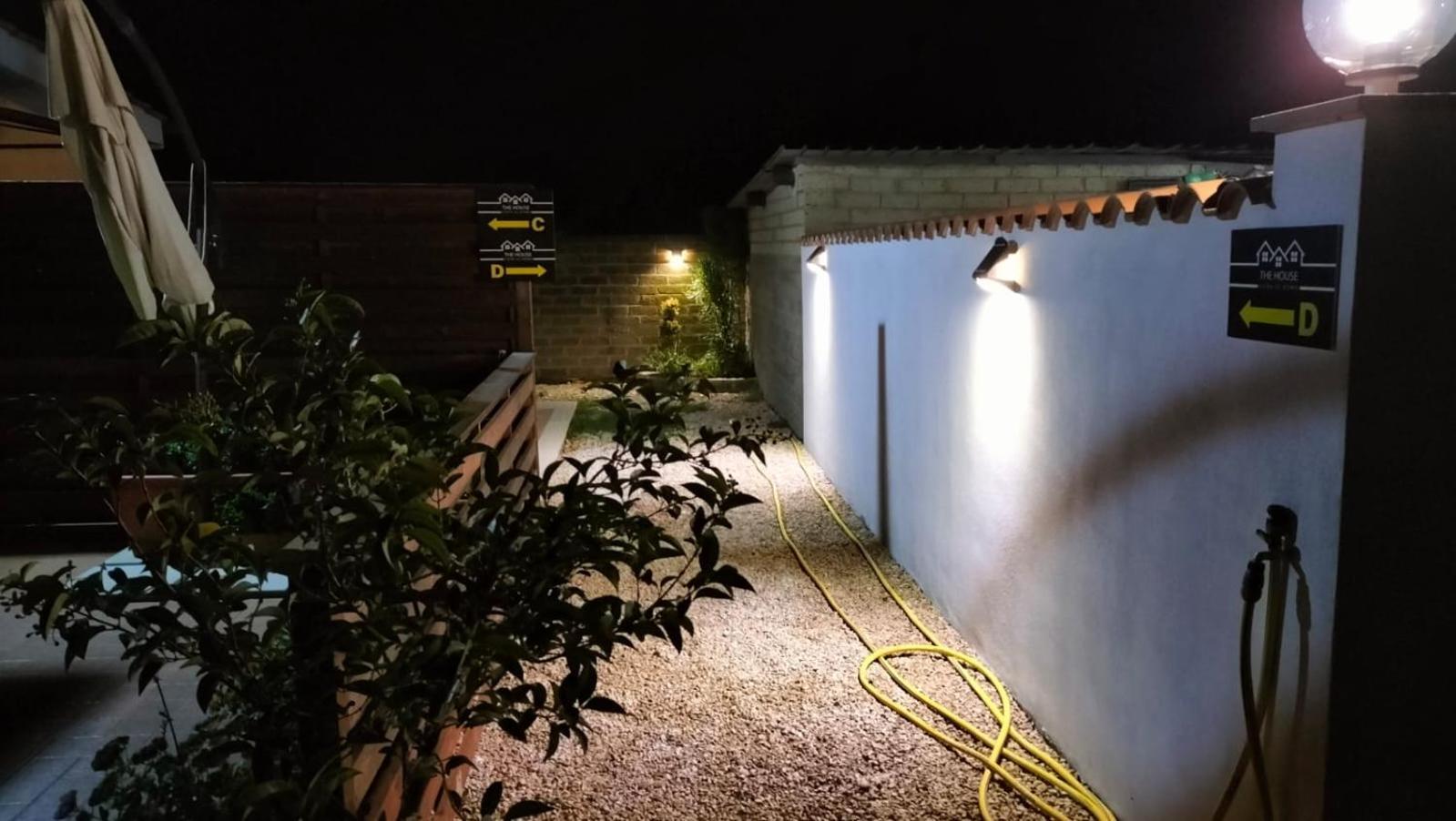 Apartmán The House Fiera Di Roma Aeroporto Fiumicino Ponte Galeria Exteriér fotografie